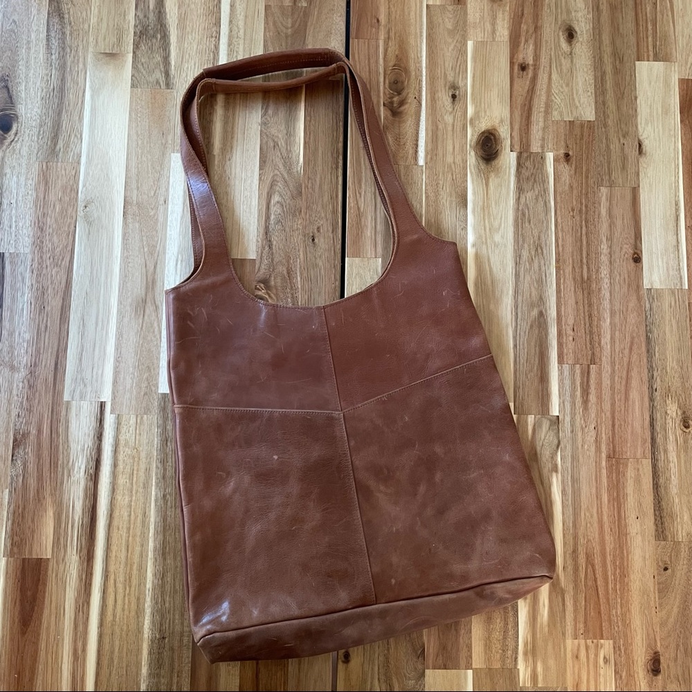 Raven + Lily Chestnut Brown Leather Shoulder Tote